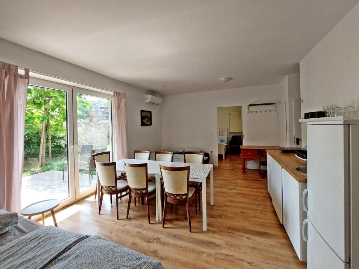 Rose Valley, Modern Studios & Apartments Ljubljana Bagian luar foto