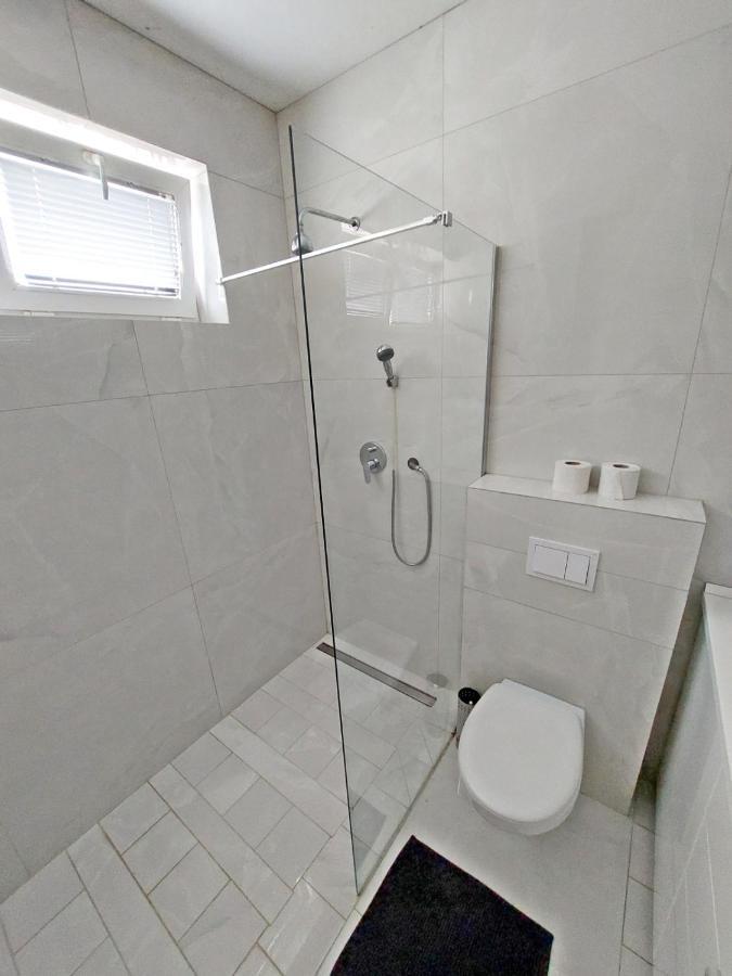 Rose Valley, Modern Studios & Apartments Ljubljana Bagian luar foto