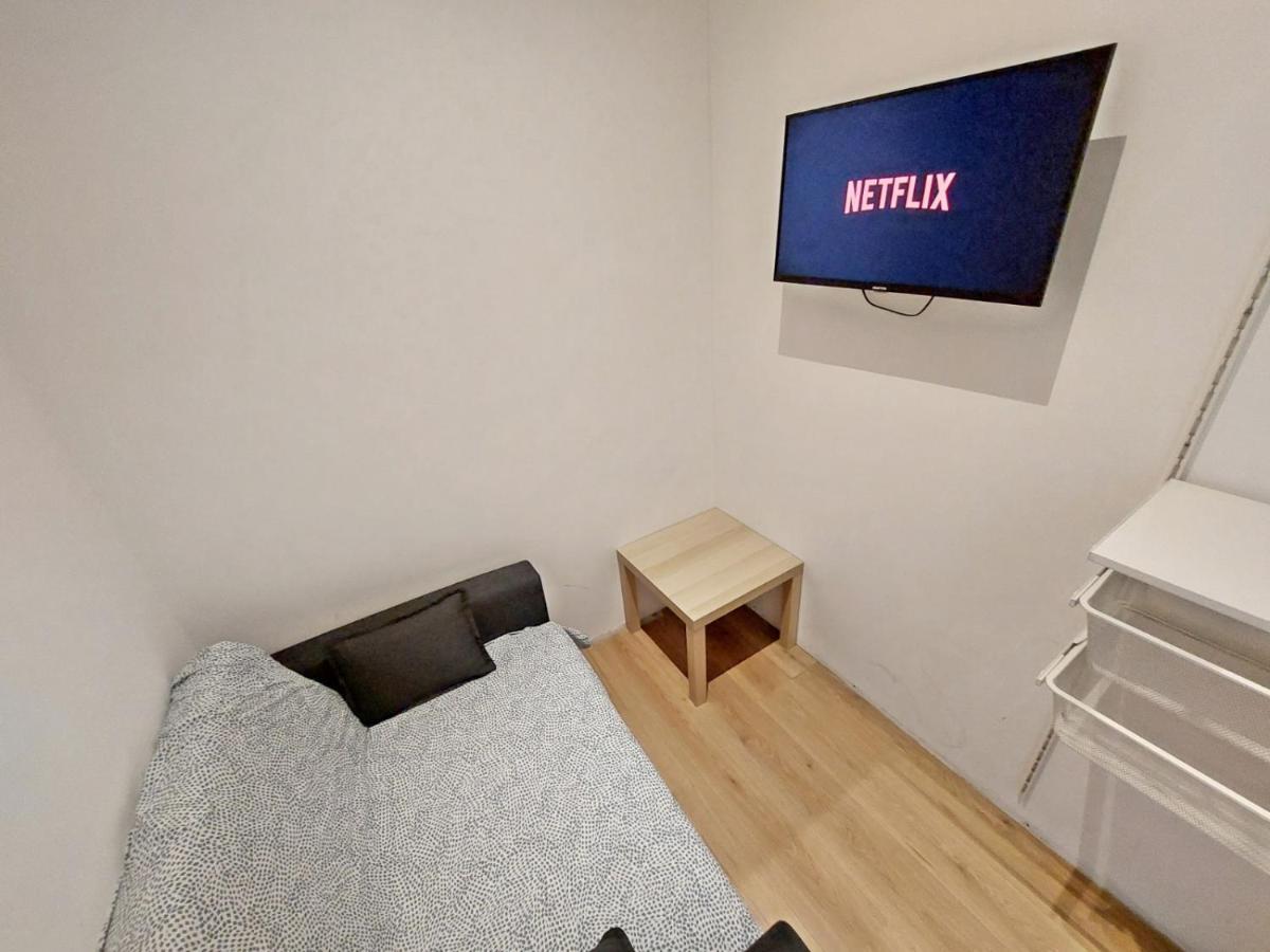 Rose Valley, Modern Studios & Apartments Ljubljana Bagian luar foto