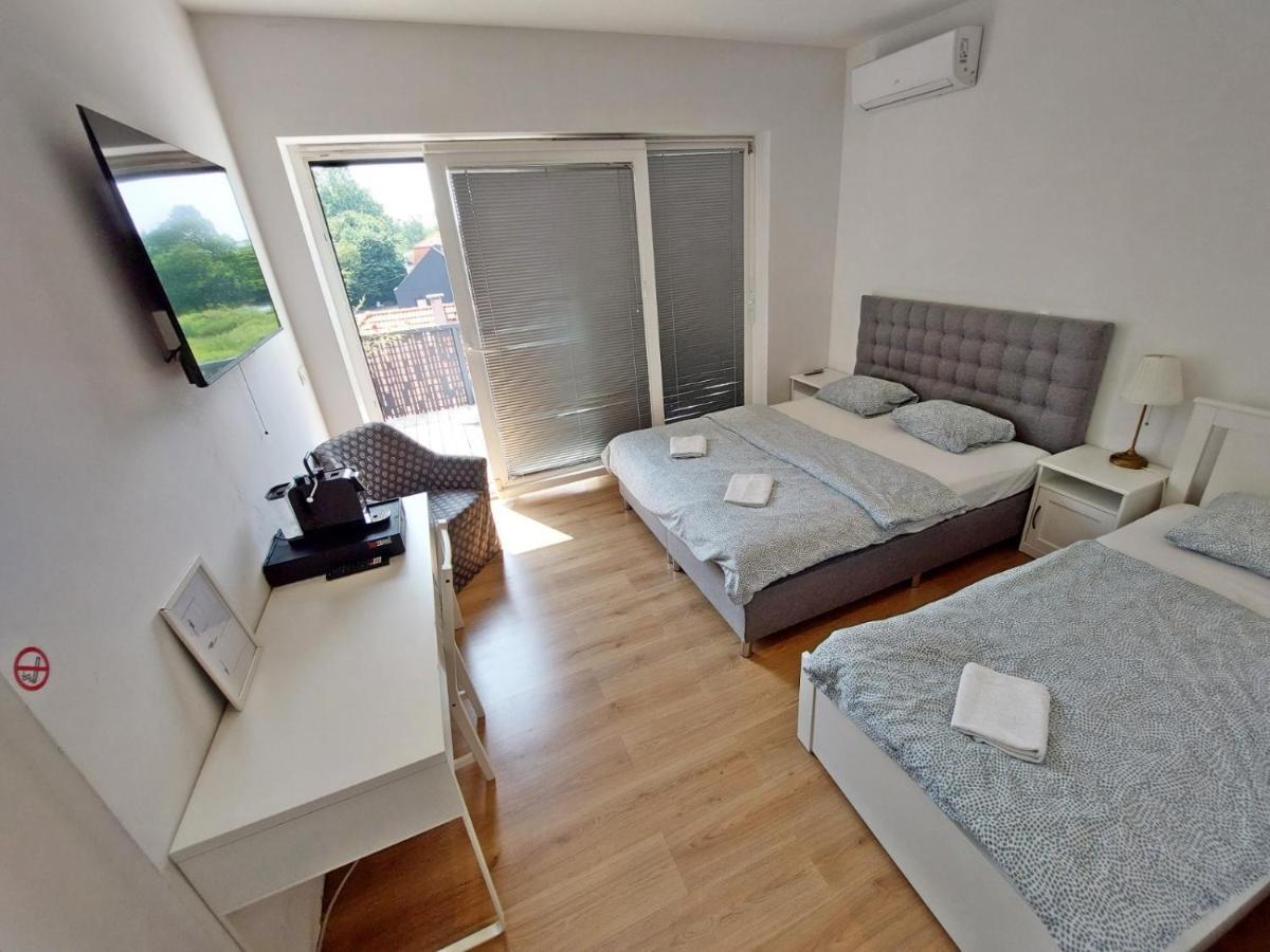 Rose Valley, Modern Studios & Apartments Ljubljana Bagian luar foto